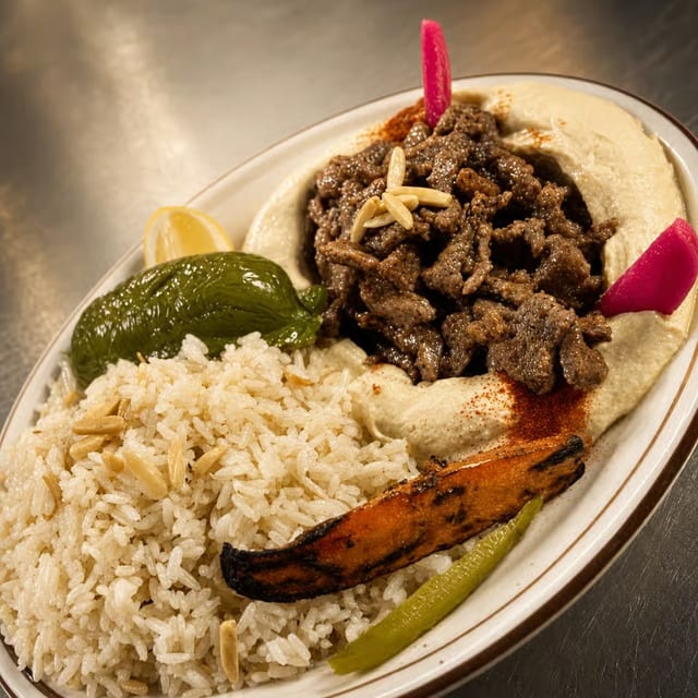 Hummus with Lamb.